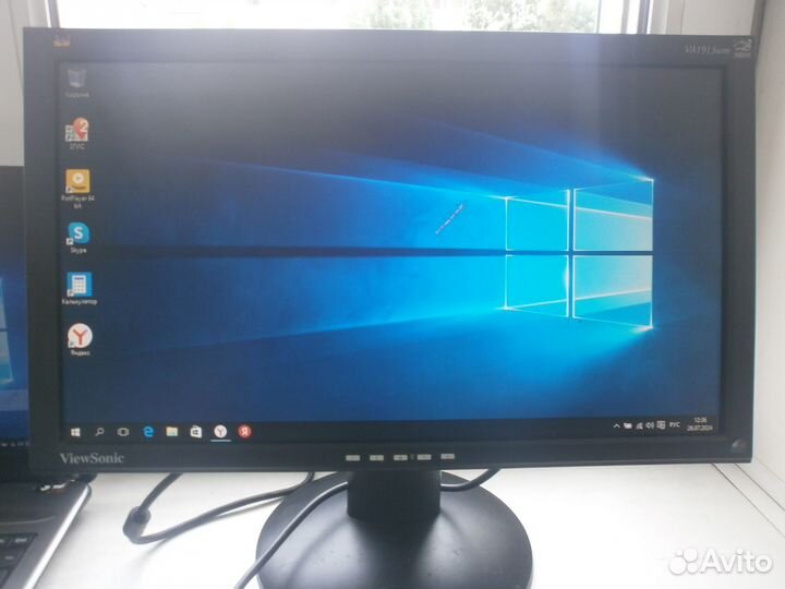 ЖК монитор широкоформатный ViewSonic с колонками