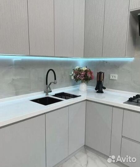 Красивая кухня на заказ собственное производство