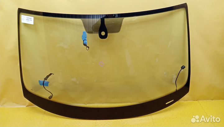 Стекло лобовое (ветровое) Touareg III 1337622