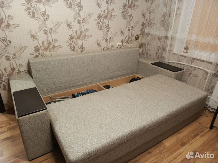 Диван прямой раскладной бу