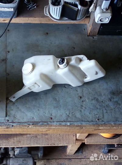 Бачок омывателя