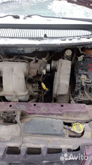 Двигатель 2.4 EDZ Плимут Вояджер 3. 1999 г