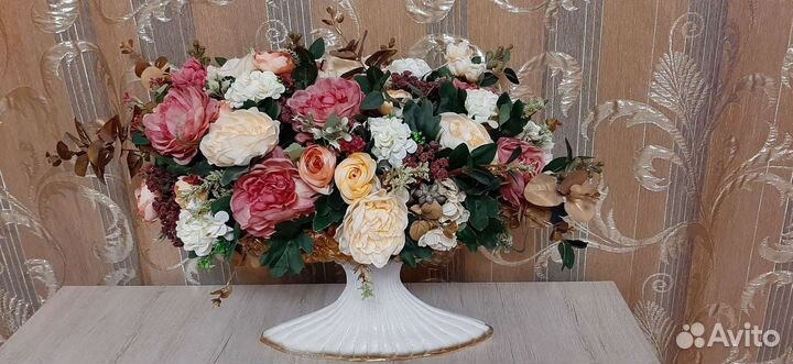 Ваза с цветами