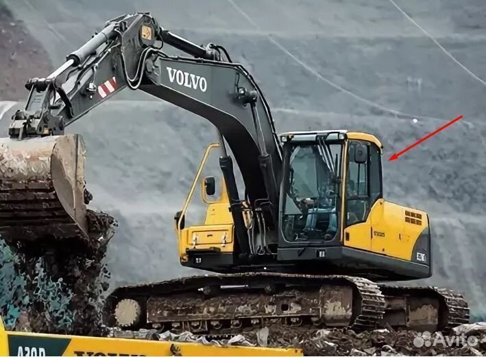 Стекло заднее на экскаватор Volvo EC 210