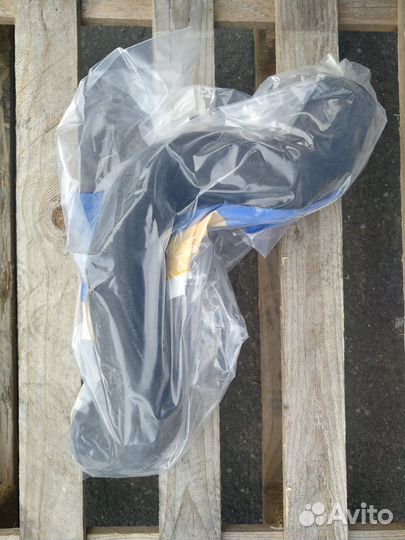 Патрубок радиатора 11881130 Volvo EC