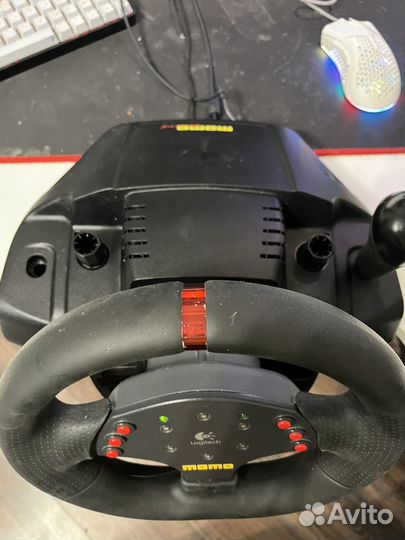 Игровой руль logitech momo racing 900