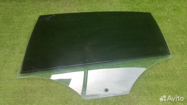 Стекло задней левой двери vw passat B6