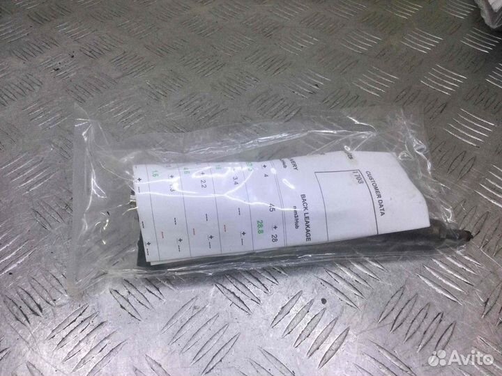 Форсунка Мерседес Ц класс 0445110121; 0445110120;