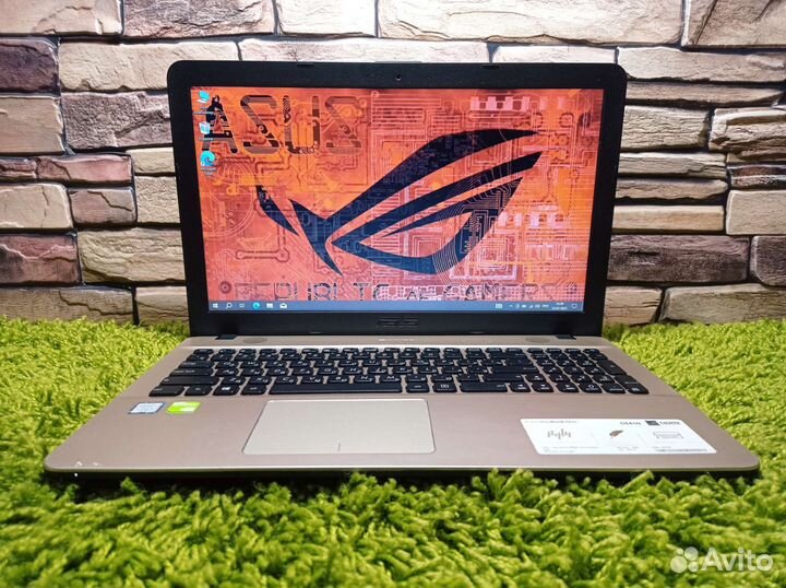Мощный Asus Core i5-7200 8Gb 256Gb SSD GeForce 920