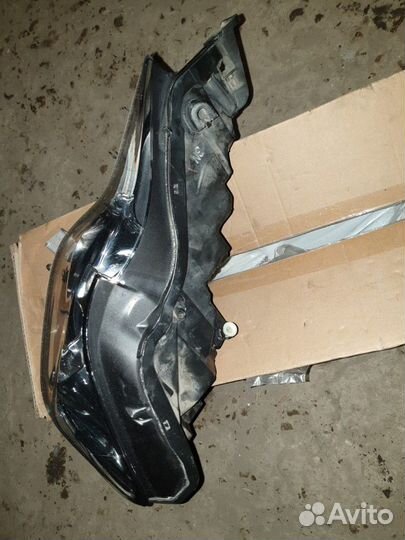 Лексус is фара левая