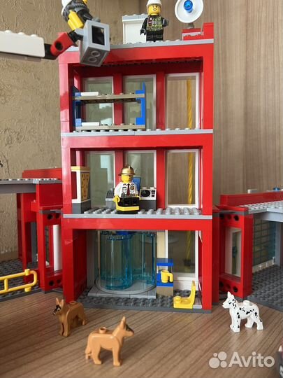 Lego пожарная станция