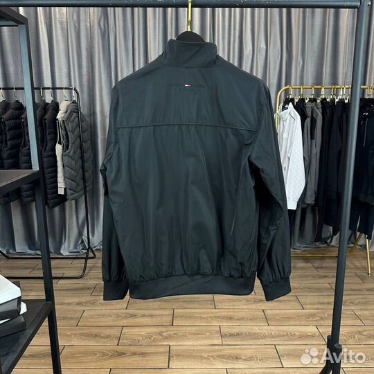 Легкая куртка Tommy Hilfiger