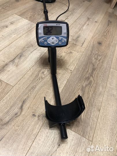 Металлоискатель новый