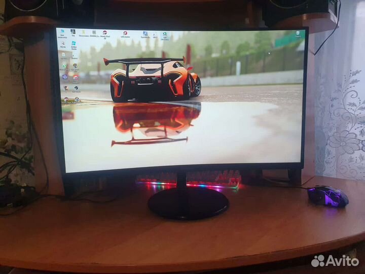 Игровой-изогнутый монитор samsung 27