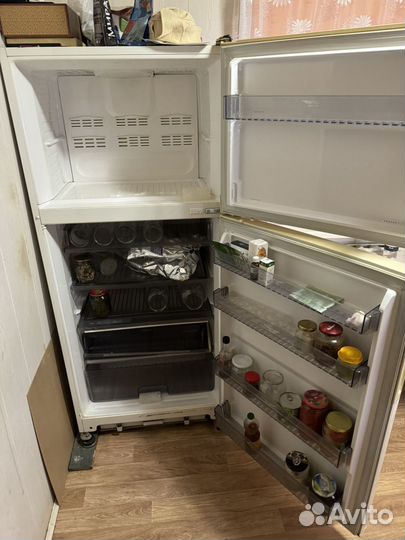 Холодильник daewoo