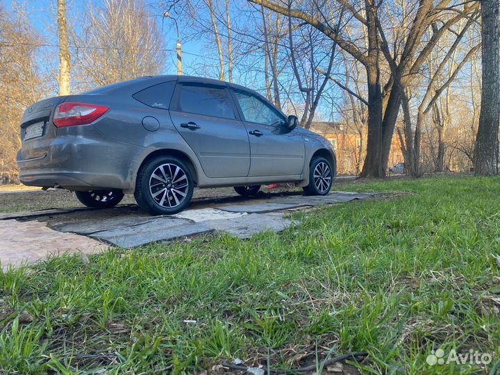 Диски с резиной р15 на ваз бу