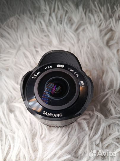 Samyang 7.5mm f/3.5 UMC Fish-eye Micro 4/3