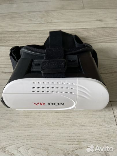 Очки виртуальной реальности новые