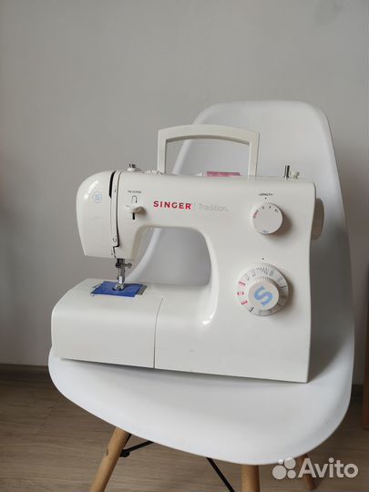 Швейная машина Singer Tradition 2259
