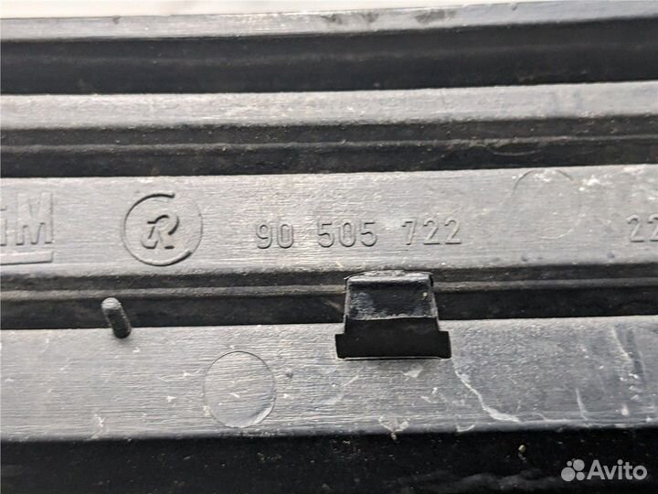 Решетка радиатора Opel Vectra B, 1997