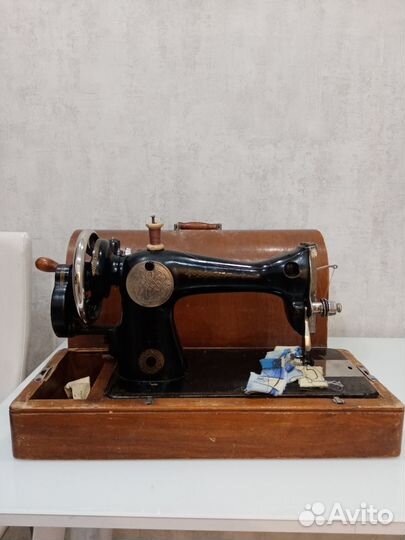 Швейная машинка пмз им. Калинина