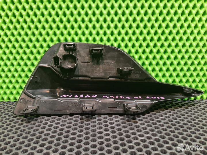 Решетка, заглушка переднего бампера Nissan Qashqai