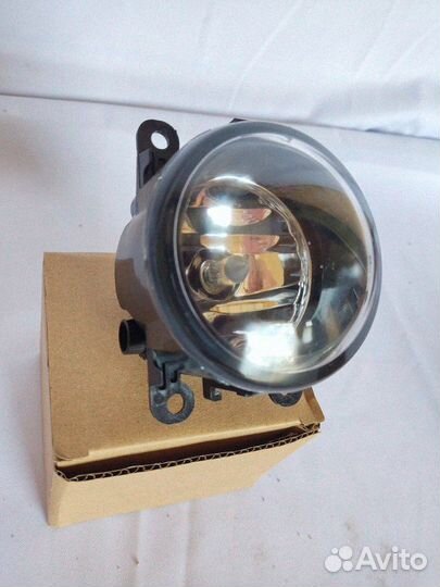 8200074008 Фара противотуманная Renault Logan