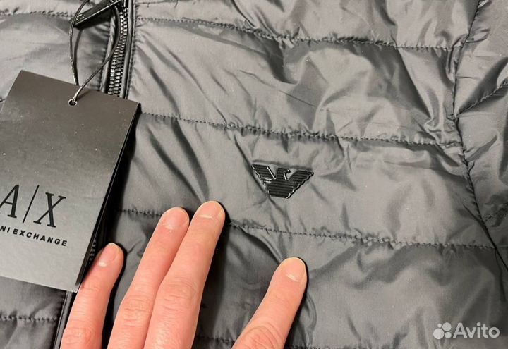 Куртки Armani модные