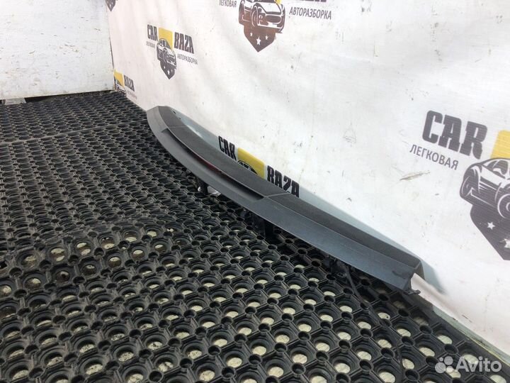 Дополнительный стоп-сигнал Mercedes-Benz C-class