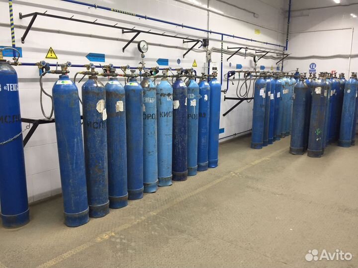 Кислород в баллонах