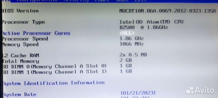 Материнская плата с процессором и памятью