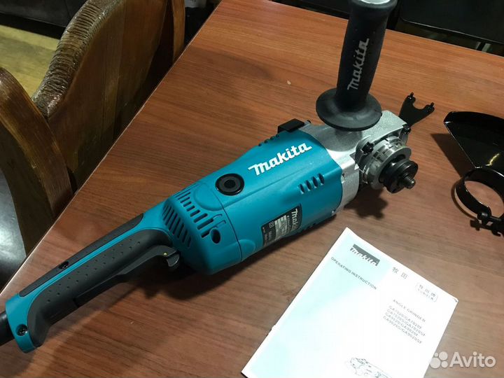 Болгарка большая makita GA9020 230mM/ 2000BT