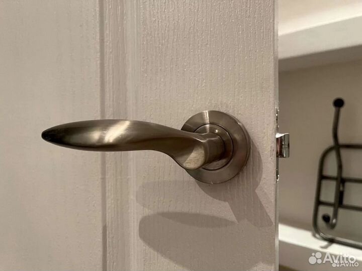 Дверные ручки с замком полный комплект