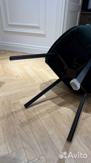 Кресло поворотное Emile