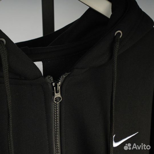 Зипка nike total black