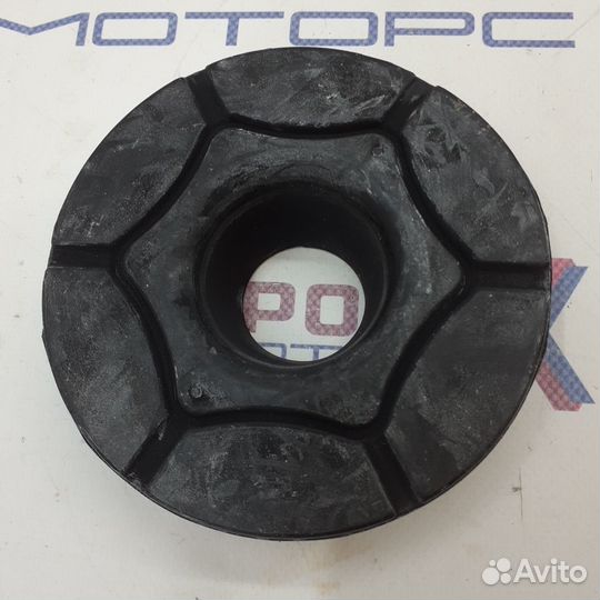 Седло задней пружины (верхнее)