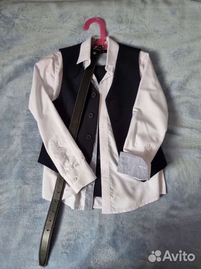 Костюм на мальчика 122 см Van Cliff