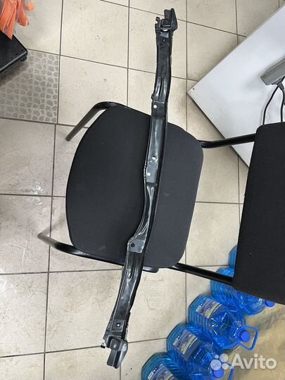 Усилитель переднего бампера toyota rav 4