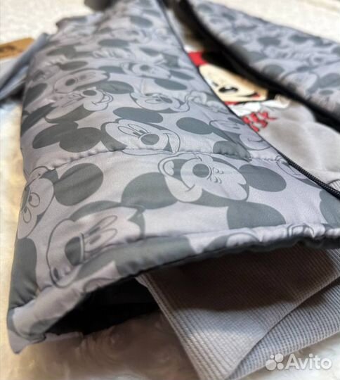 Костюм и жилетка для мальчика с Микки Маус