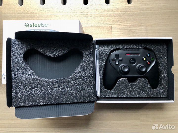 Геймпад SteelSeries Nimbus Wireless Controller