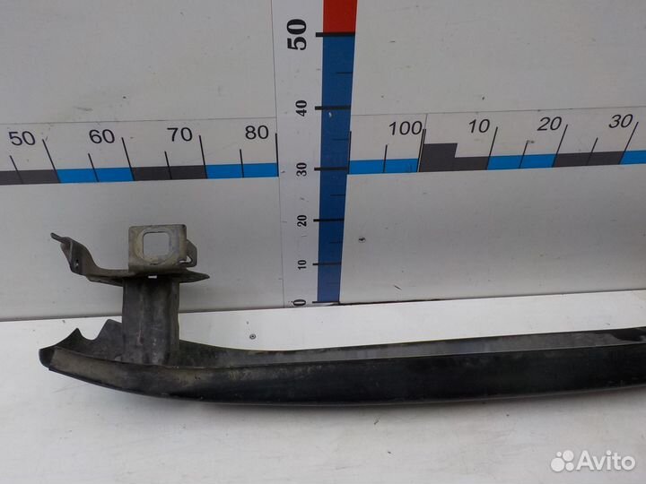 Усилитель бампера переднего Volkswagen Transporter