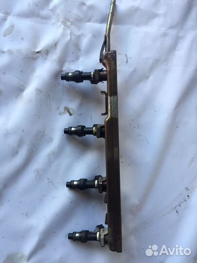 Топливная рампа Nissan QG15/ QG16