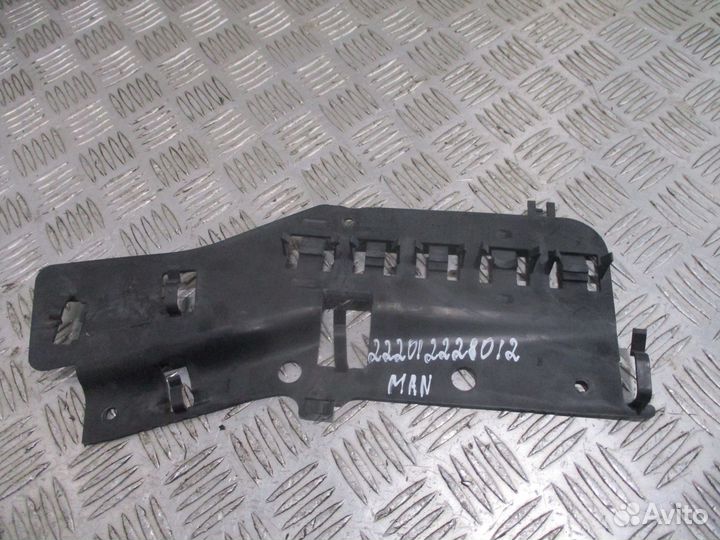 Накладка механизма стеклоподъёмника правой двери M