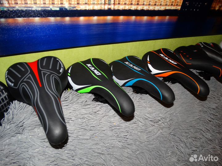 Седло вело новое широкое на пружинах и узкое