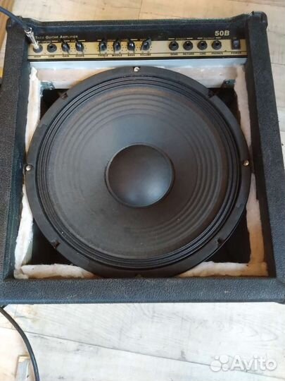 Комбоусилитель басовый