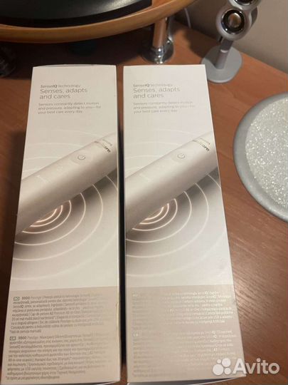 Электрическая зубная щетка Philips Sonicare 9900