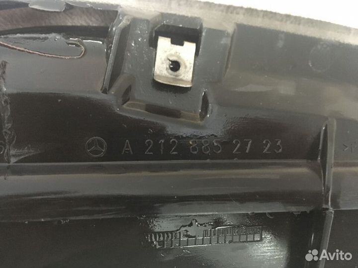 Решетка бампера левая Мерседес Е W212 AMG