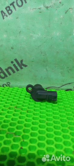 Датчик положения распредвала Nissan Maxima