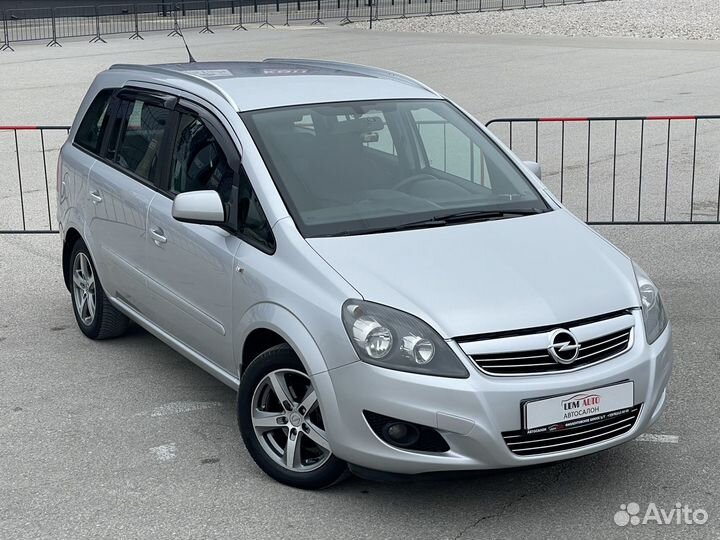 Opel Zafira 1.8 МТ, 2013, 202 890 км