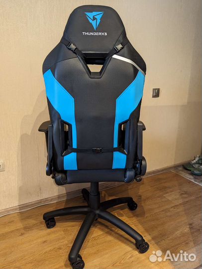 Игровое кресло thunderx3